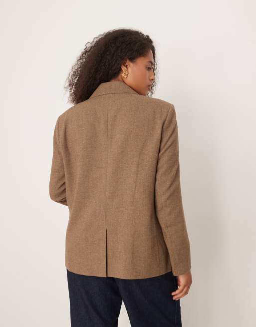 ASOS DESIGN Curve – Brun, fiskbensmönstrad kavaj i relaxed fit med textur, 4 av 4