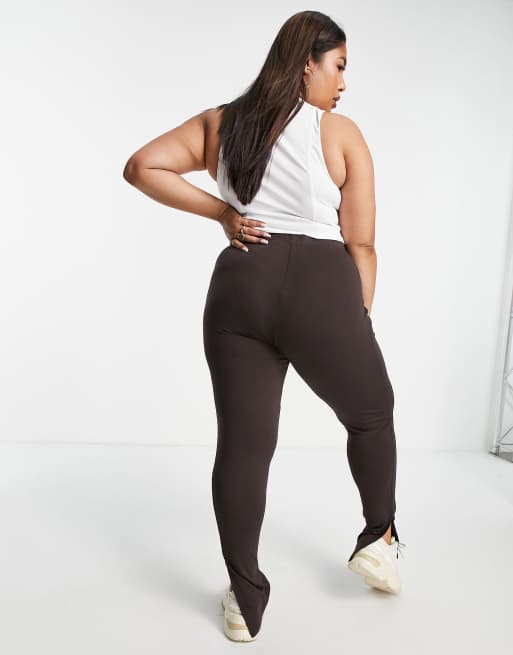 ASOS DESIGN Curve – Bruna leggings med sidoslits vid fållen, 4 av 4