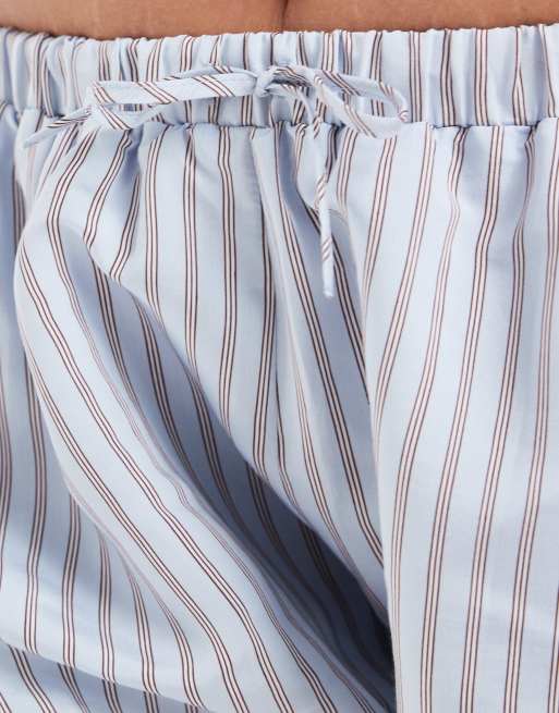 ASOS DESIGN Curve bubble hem shorts in blue stripe, 5 of 5