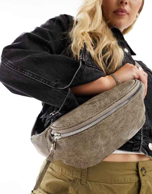 Curve bum bag hot sale
