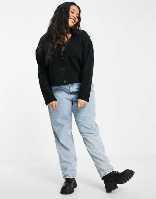 ASOS DESIGN Curve button-through fluffy boxy cardigan in black, 4 of 4
