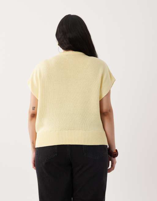 ASOS DESIGN Curve button through relaxed tank in buttermilk, 4 of 4