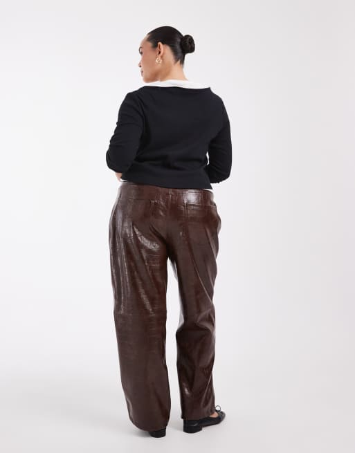 ASOS DESIGN Curve byxor i läderimitation med smala raka ben i tan croc, 5 av 5