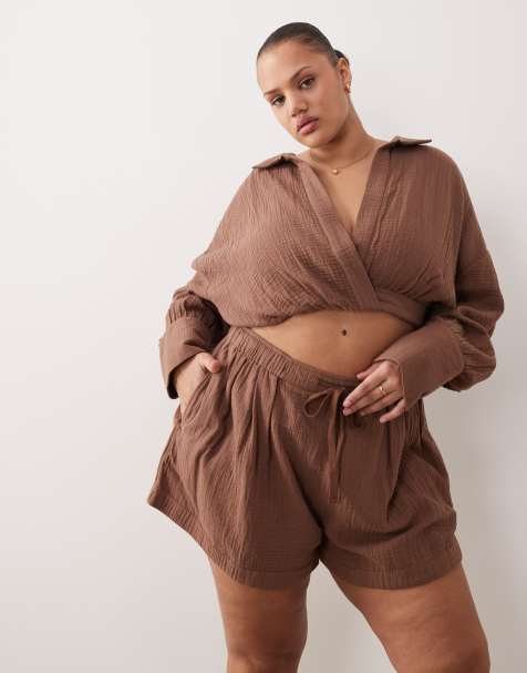 ASOS DESIGN Curve Callie cheesecloth beach paper bag waist short & shirt in mocha - view 1
