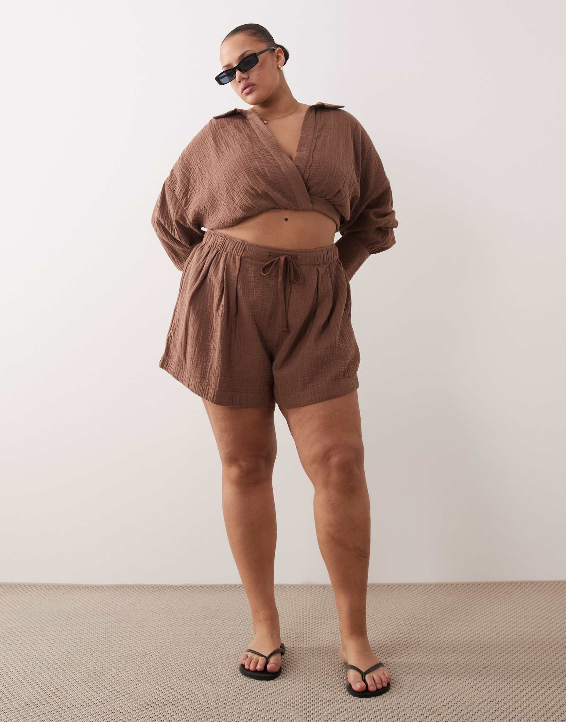 asos design curve callie cheesecloth beach paper bag waist shorts in mocha