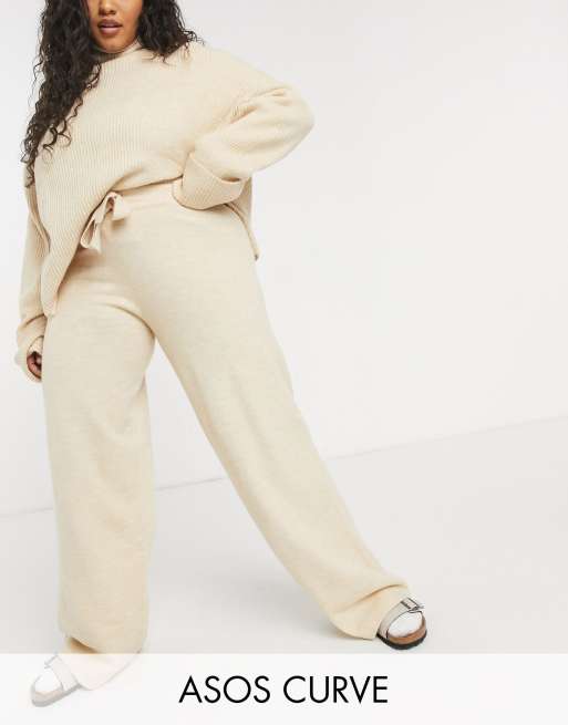 ASOS DESIGN Curve – Camelowy sweter z golfem i spodnie z szerokimi nogawkami, 3 z 3