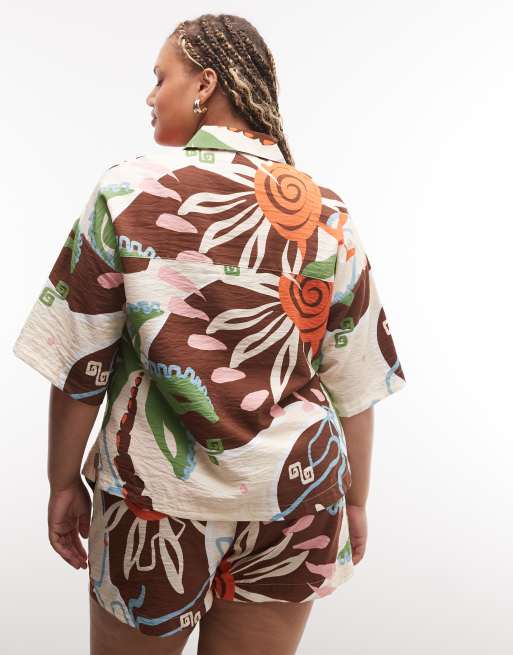 ASOS DESIGN Curve - Camicia a maniche corte con stampa astratta tropicale in coordinato, 2 di 5