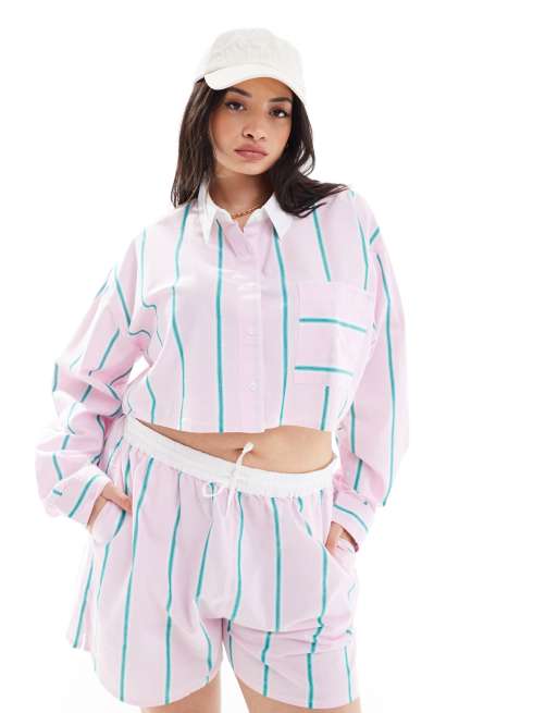 ASOS DESIGN Curve - Camicia corta rosa a righe con colletto a contrasto