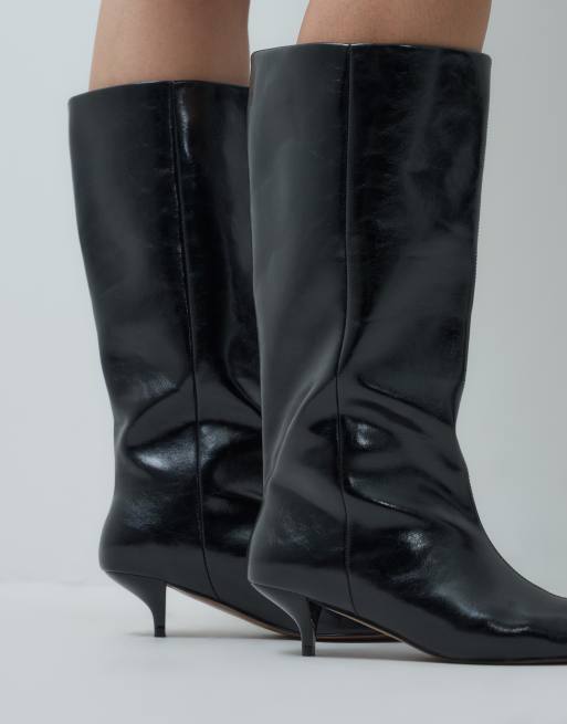 ASOS DESIGN Curve Camille kitten heel pull on knee boots in black, 3 of 4