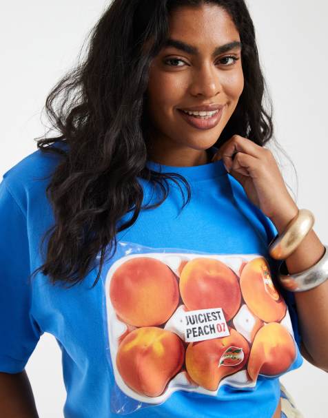 ASOS DESIGN Curve - Camiseta azul eléctrico extragrande con estampado gráfico de melocotones - view 1
