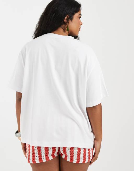 ASOS DESIGN Curve - Camiseta blanca extragrande con estampado gráfico de aceitunas, 4 de 4
