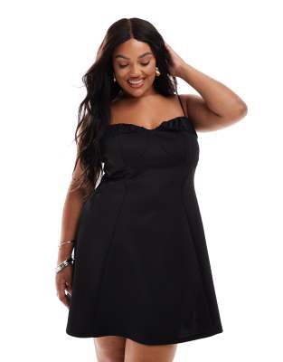 ASOS DESIGN Curve - Camisole-Minikleid in Schwarz mit geraffter Brustpartie