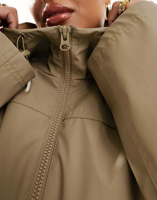 ASOS DESIGN Curve - Cappotto impermeabile gommato color fungo, 2 di 4