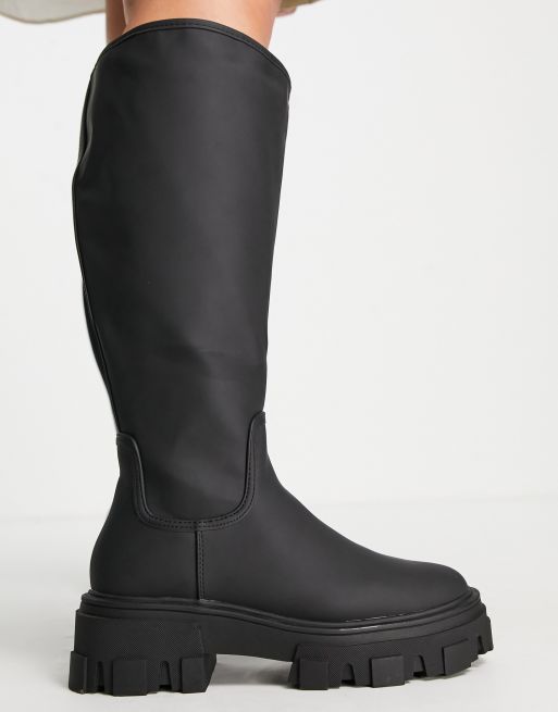 ASOS DESIGN Curve Carla chunky flat knee boots in black