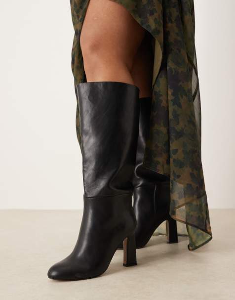 ASOS DESIGN Curve Carly block heel pull on knee boots in black - view 1
