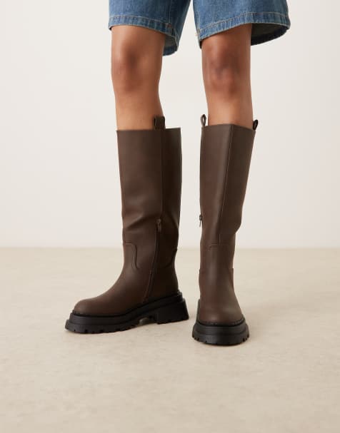 ASOS DESIGN Curve Cecilia chunky flat knee boots in chocolate - view 1
