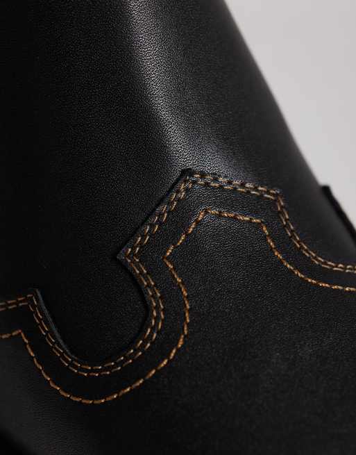 ASOS DESIGN Curve – Celestine – Flache, kniehohe Westernstiefel in poliertem Schwarz, 2 von 4