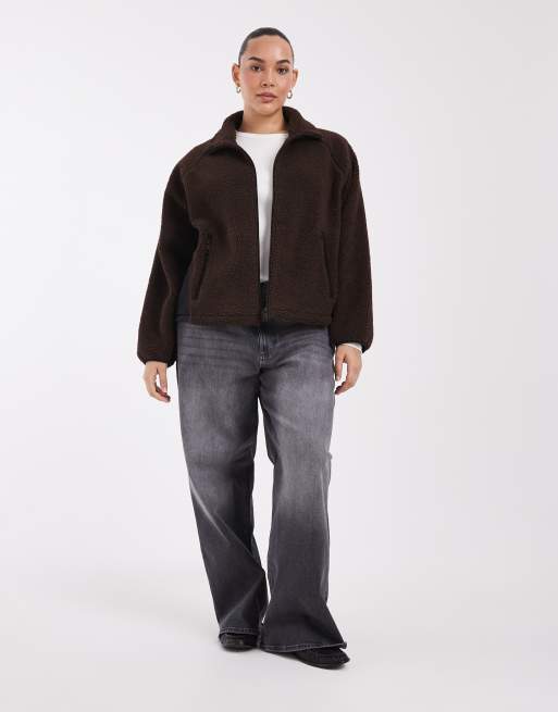 ASOS DESIGN Curve - chaqueta borg con cremallera completa en chocolate, 2 de 4