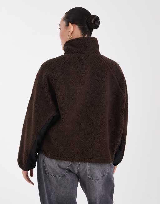 ASOS DESIGN Curve - chaqueta borg con cremallera completa en chocolate, 4 de 4