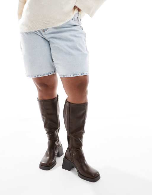 ASOS DESIGN Curve Charlotte bottes hauteur genou à talons marron, 4 de 4