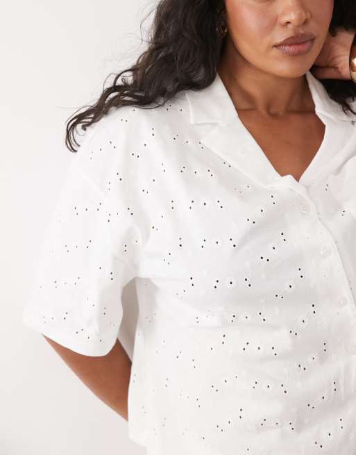 ASOS DESIGN Curve - Chemise décontractée en jersey à broderie anglaise - Blanc, 3 de 4
