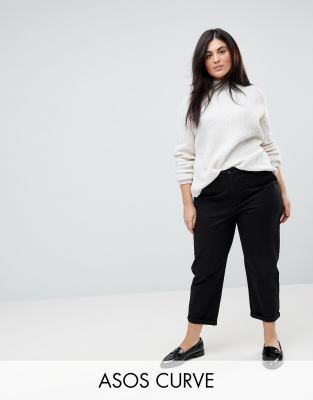 curve black trousers