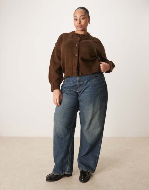ASOS DESIGN Curve – Chokladbrun kofta med boxig passform, rund halsringning och sidoslits, 2 av 4
