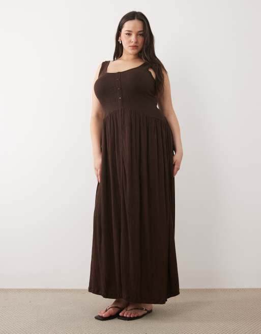 ASOS DESIGN Curve – Chokladbrun, krinklad midiklänning med knäppning, 3 av 4