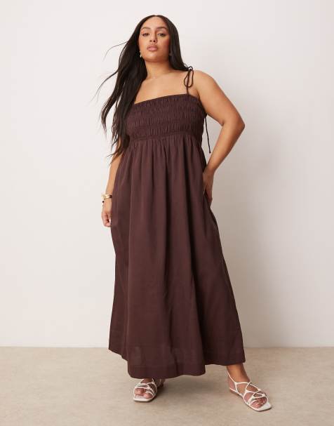 ASOS DESIGN Curve – Chokladbrun maxiklänning i bomullssatin med smockad byst - view 1