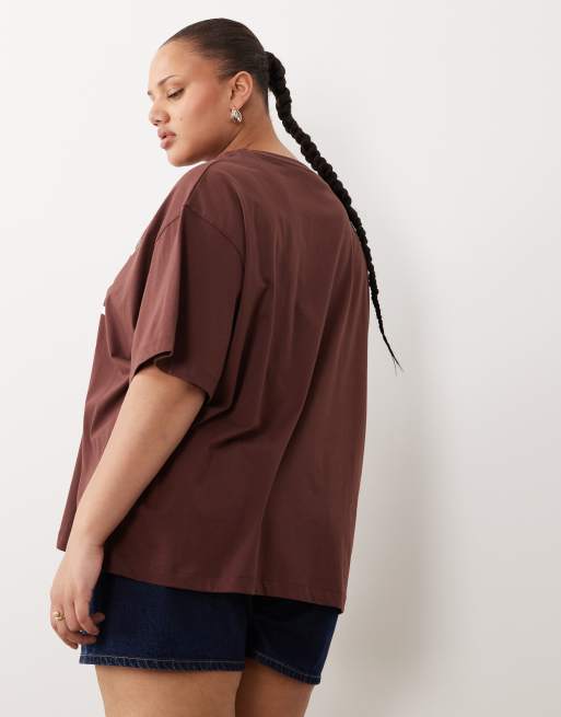 ASOS DESIGN Curve – Chokladbrun t-shirt i oversized fit med 'Italia'-tryck, 4 av 4