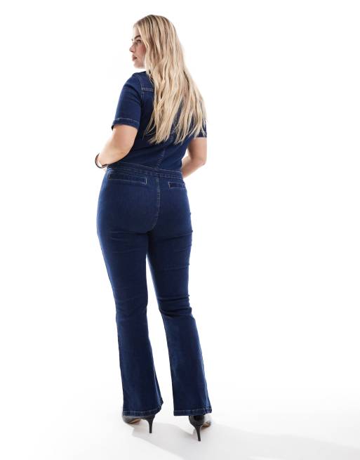 ASOS DESIGN Curve – Ciemnoniebieski kombinezon ze stretchem w stylu lat 70., 2 z 4
