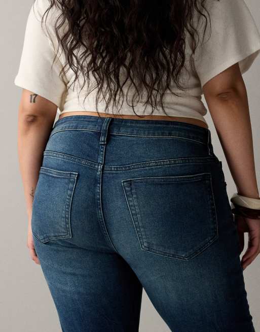 ASOS DESIGN Curve – Ciemnoniebieskie jeansy bootcut z rozszerzanymi nogawkami, 4 z 7