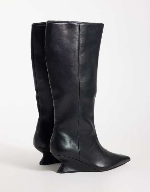 ASOS DESIGN Curve Cinder wedge pull on knee boots in black, 4 of 4