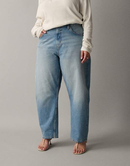 ASOS DESIGN Curve – Circular Design Collection – Schmale Barrel-Jeans in heller, mittlerer Waschung , 3 von 7