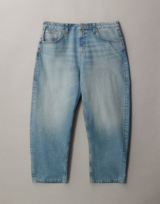ASOS DESIGN Curve – Circular Design Collection – Schmale Barrel-Jeans in heller, mittlerer Waschung , 7 von 7