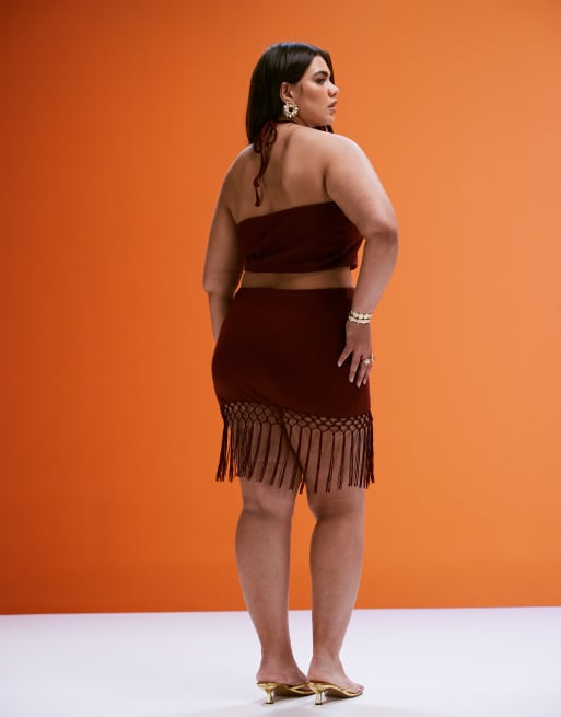 ASOS DESIGN Curve co-ord fringed hem mini skirt in rust, 2 of 5
