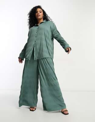 ASOS Curve ASOS DESIGN Curve co-ord plisse wide leg trouser in khaki-Green