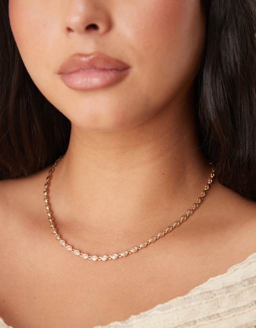 ASOS DESIGN Curve - Collana corta con mini conchiglie