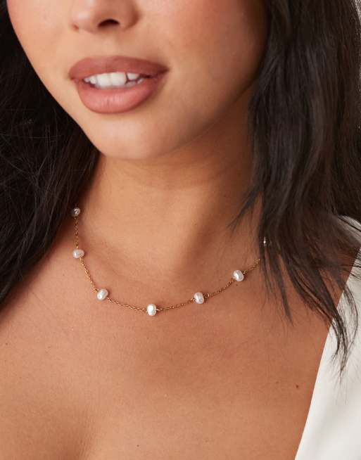 ASOS DESIGN Curve - Collana dorata con catenina con sfere e perle in acciaio inossidabile resistente all'acqua
