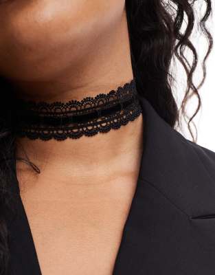 ASOS DESIGN Curve - Collarino nero in pizzo con dettaglio in velluto