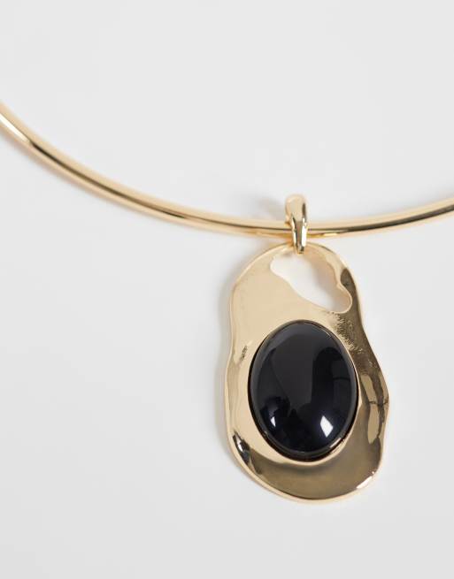 ASOS DESIGN Curve collarino torque con pendente nero color oro, 4 di 4