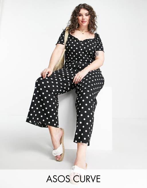 ASOS DESIGN Curve - Combinaison folk à manches courtes en crêpe texturé à pois - Noir et blanc