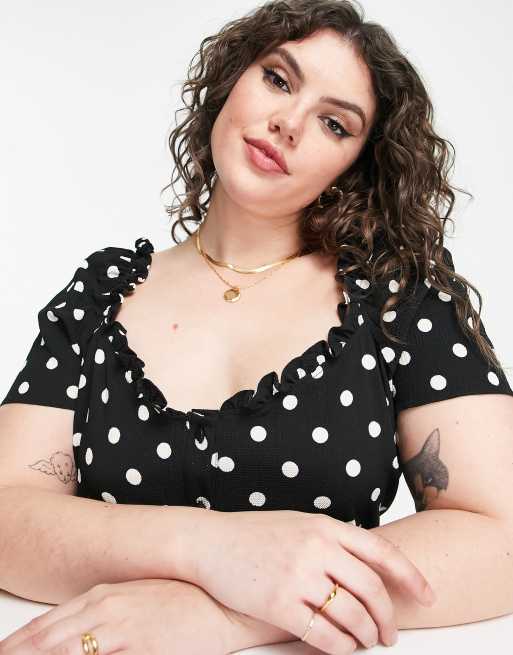 ASOS DESIGN Curve - Combinaison folk à manches courtes en crêpe texturé à pois - Noir et blanc, 4 de 4