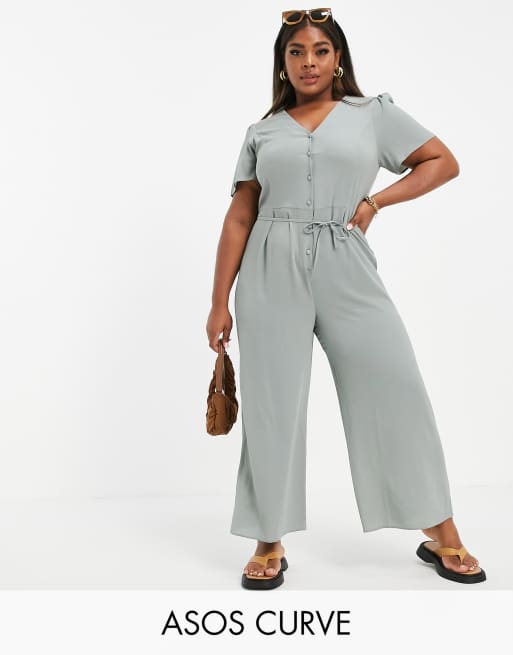 ASOS DESIGN Curve - Combinaison jupe-culotte rétro à manches courtes en crêpe texturé - Sauge