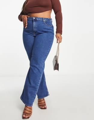 Jeans by ASOS Curve Let%27s get this straight​ Slim from waist to mid-thigh​ Relaxed straight leg​ High rise Zip fly Five pockets