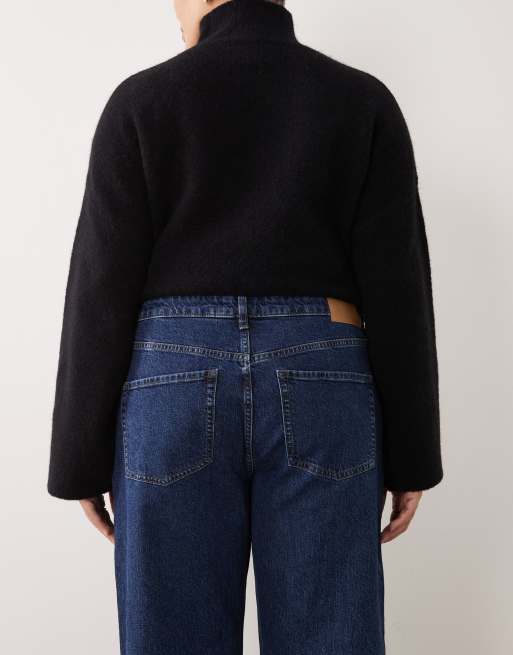 ASOS DESIGN Curve comfort stretch straight leg jeans in mid blue, 5 of 5