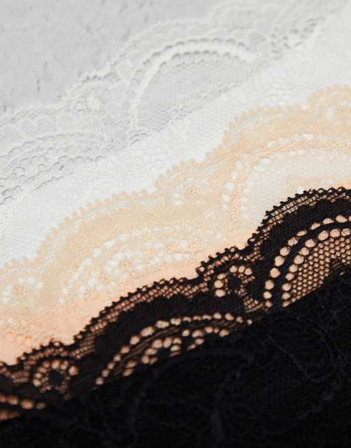 ASOS DESIGN Curve - Confezione da 3 perizomi beige invisibili e in pizzo nero, bianco e beige