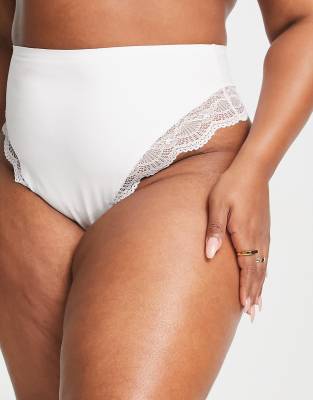 ASOS DESIGN Curve - Contouring - Figurformender Tanga in Weiß mit mittlerem Halt