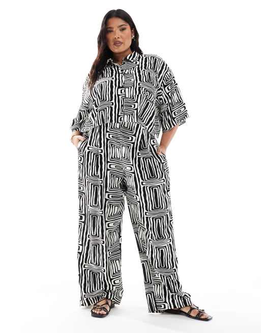 ASOS DESIGN Curve - Coordinato con stampa monocromatica composto da pantaloni e camicia taglio corto