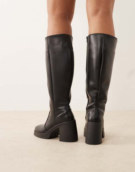 ASOS DESIGN Curve Coraline square toe heeled knee boots in black PU, 3 of 4